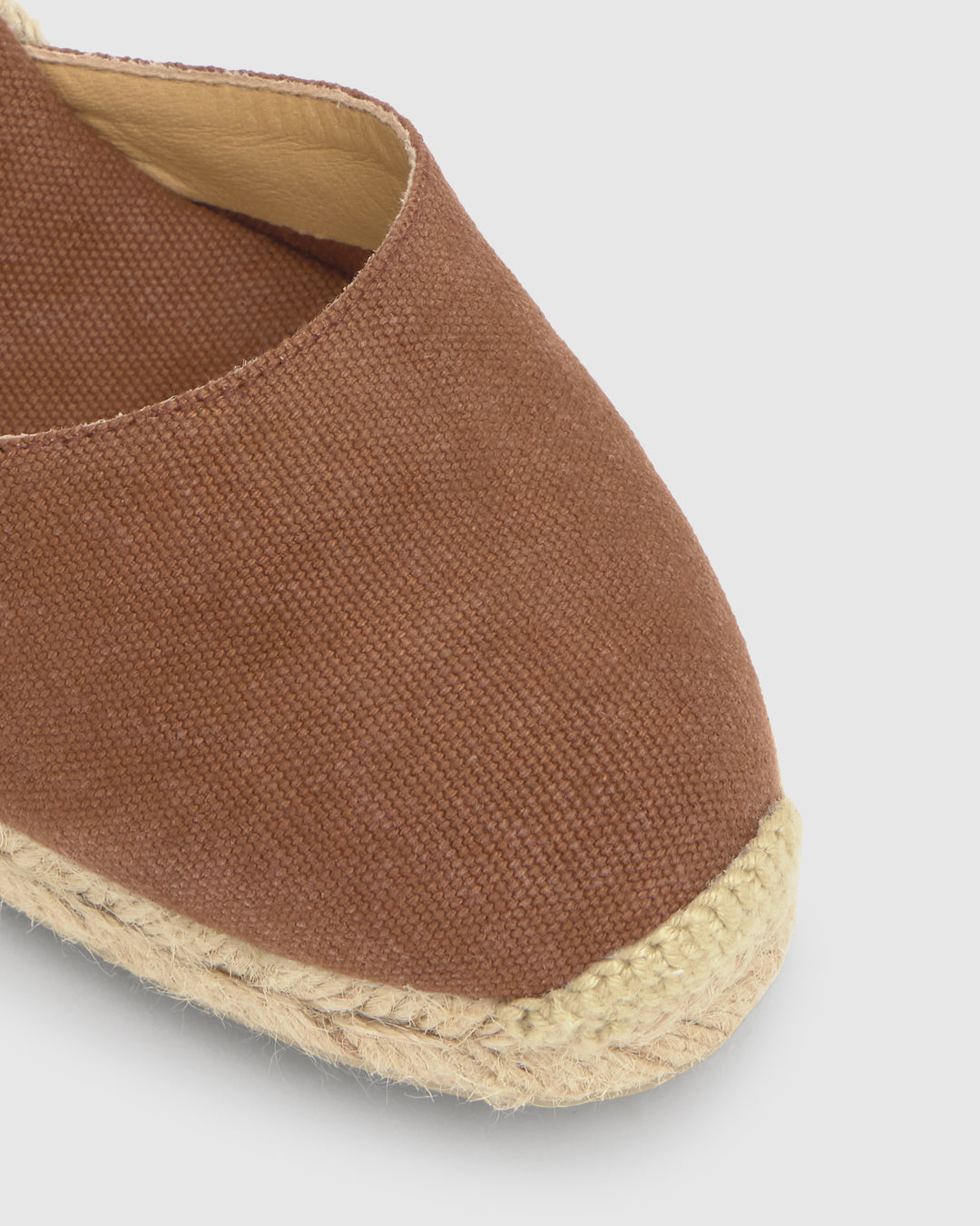CARINA/8/002 PECAN