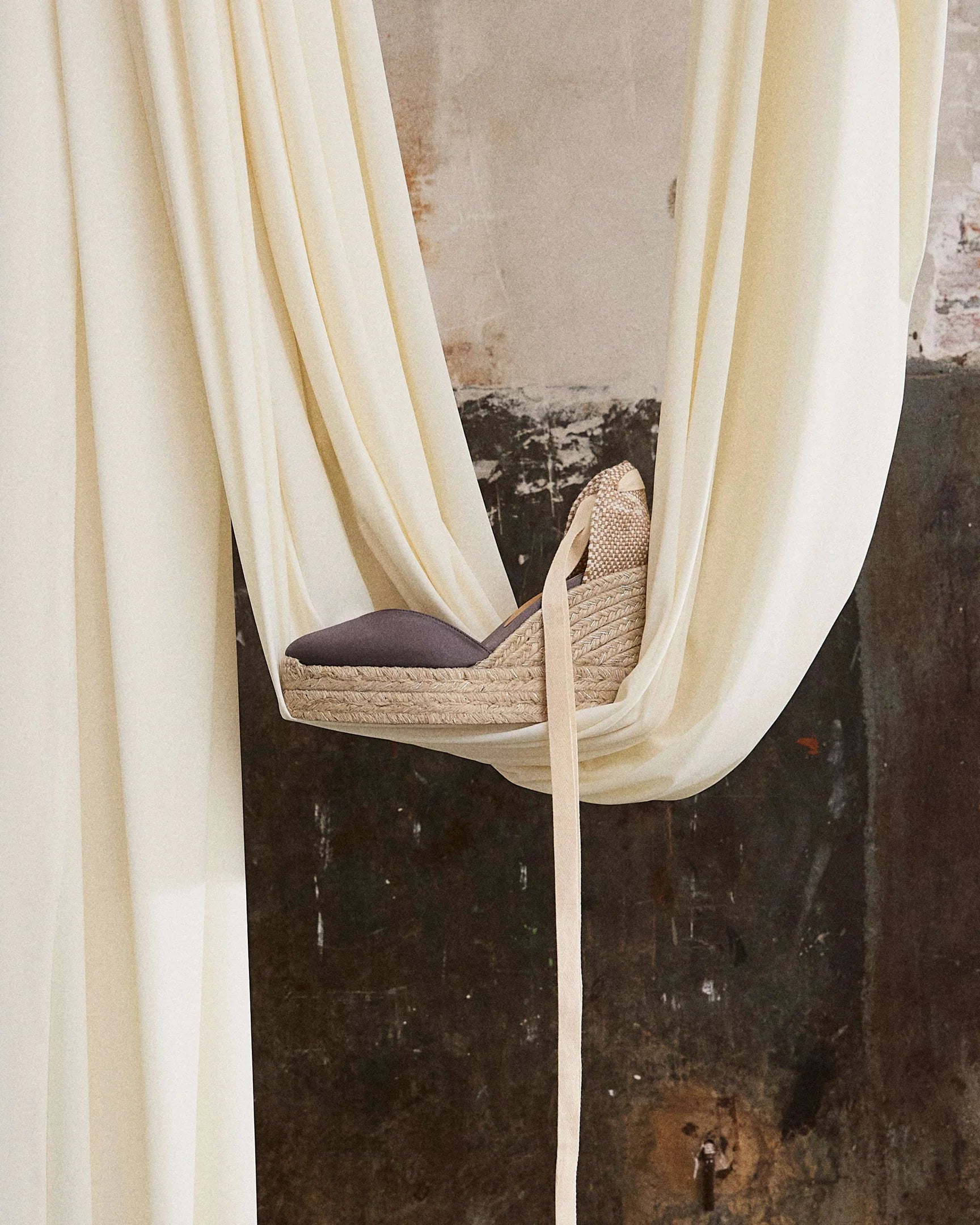 CHIARA/8ED/006 GRAFITO