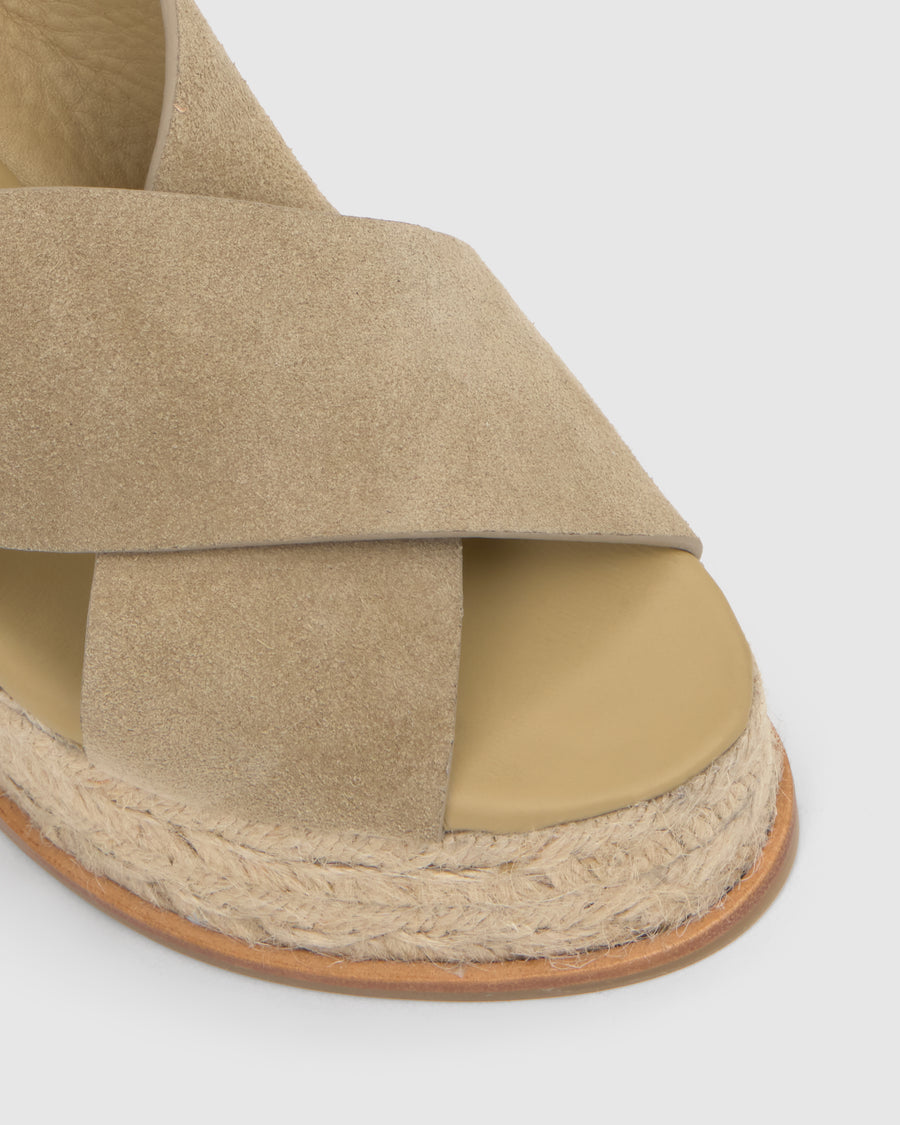 BETINA/8ED/269 SAND