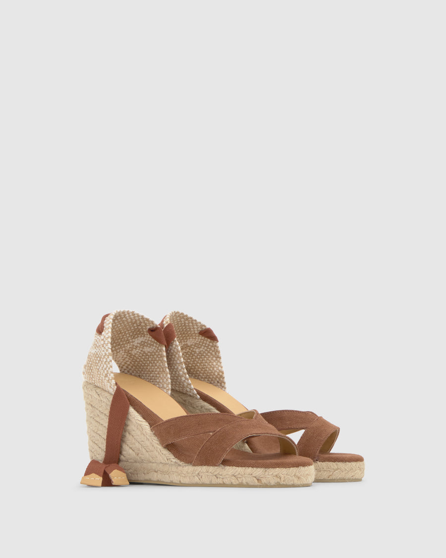 BAILEY/8/002  PECAN